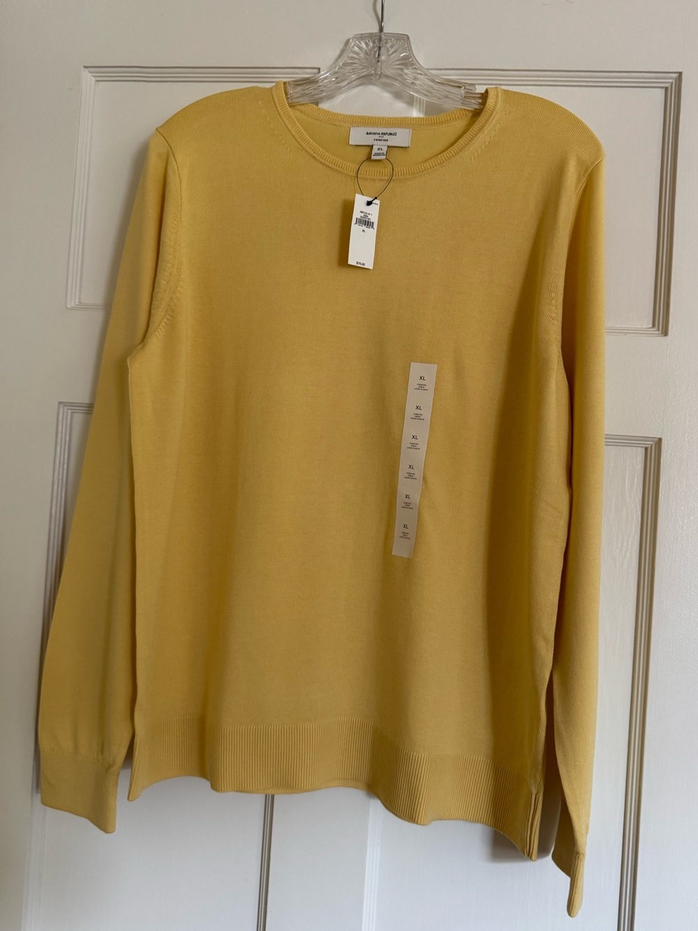 Banana Republic - Forever Crew Sweater/XL/Yellow (NWT)
